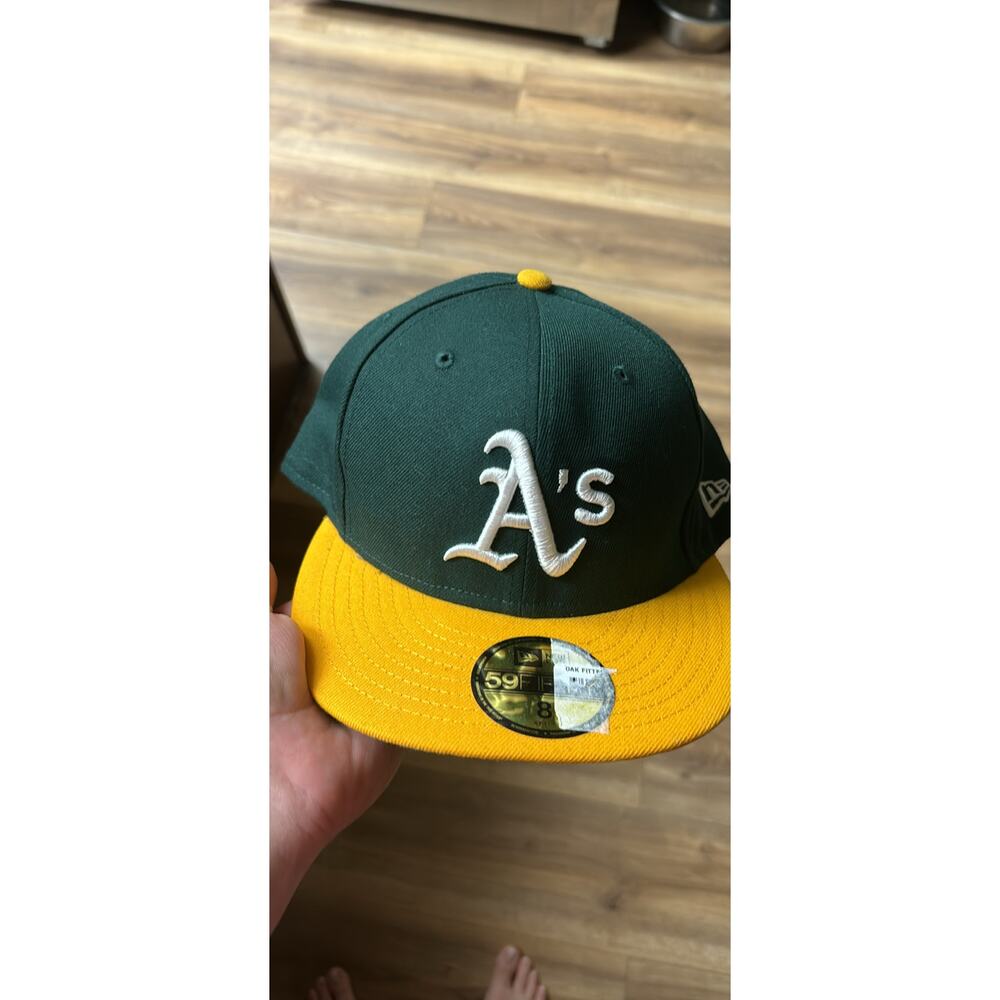 New Era Oakland A’s hat Authentic Collection Home 59FIFTY Fitted size 8 green